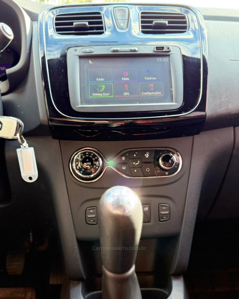 SANDERO 1.6 STEPWAY RIP CURL 8V FLEX 4P MANUAL - 2016 - CAXIAS DO SUL