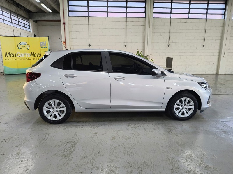 ONIX 1.0 LT 12V FLEX 4P MANUAL - 2020 - CAXIAS DO SUL