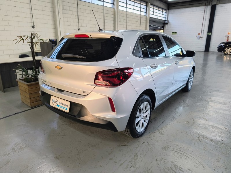 ONIX 1.0 LT 12V FLEX 4P MANUAL - 2020 - CAXIAS DO SUL