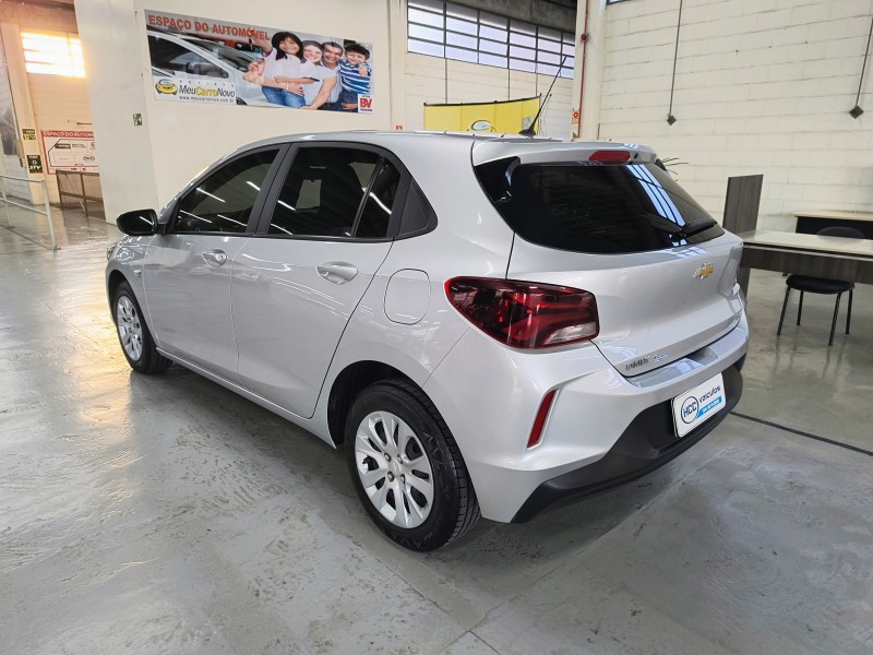 ONIX 1.0 LT 12V FLEX 4P MANUAL - 2020 - CAXIAS DO SUL