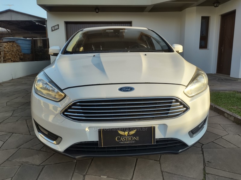 FOCUS 2.0 TITANIUM SEDAN 16V FLEX 4P AUTOMÁTICO - 2016 - CAXIAS DO SUL