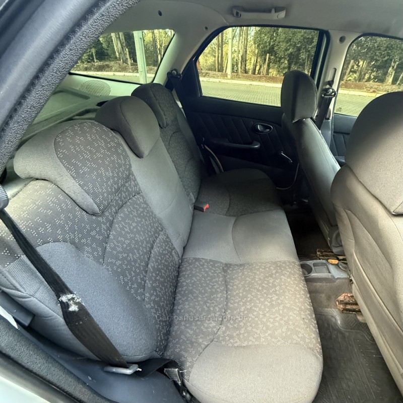 PALIO 1.6 MPI ADVENTURE WEEKEND 8V GASOLINA 4P MANUAL - 2013 - GUAPORé