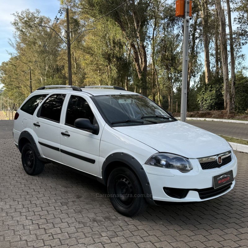 PALIO 1.6 MPI ADVENTURE WEEKEND 8V GASOLINA 4P MANUAL - 2013 - GUAPORé