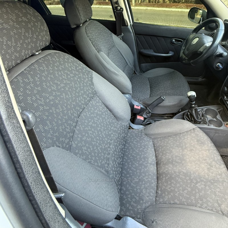 PALIO 1.6 MPI ADVENTURE WEEKEND 8V GASOLINA 4P MANUAL - 2013 - GUAPORé