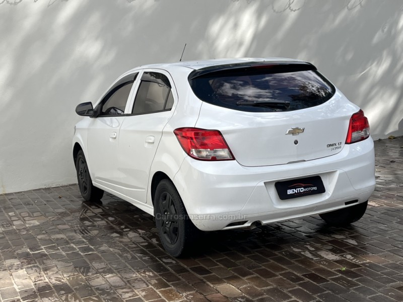 ONIX 1.0 LT 12V FLEX 4P MANUAL - 2016 - BENTO GONçALVES