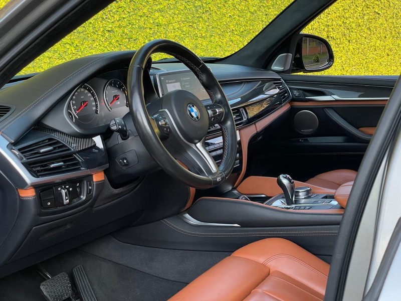 X5 4.4 M V8 32V BI-TURBO GASOLINA 4P AUTOMATICO - 2018 - FARROUPILHA