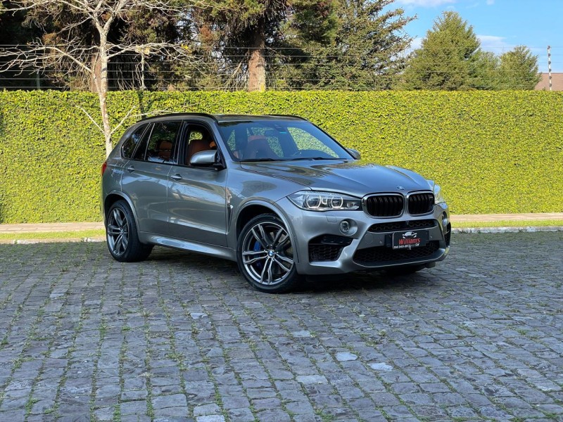 X5 4.4 M V8 32V BI-TURBO GASOLINA 4P AUTOMATICO - 2018 - FARROUPILHA