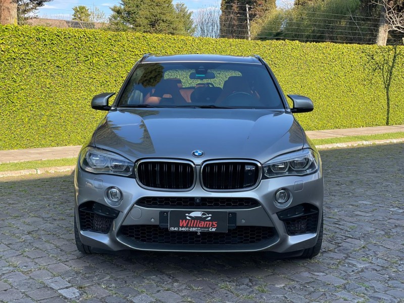 X5 4.4 M V8 32V BI-TURBO GASOLINA 4P AUTOMATICO - 2018 - FARROUPILHA