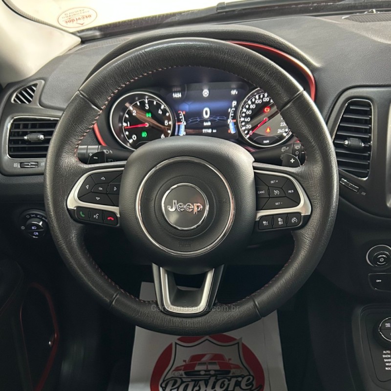 COMPASS 2.0 16V DIESEL TRAILHAWK 4X4 AUTOMÁTICO - 2019 - VACARIA