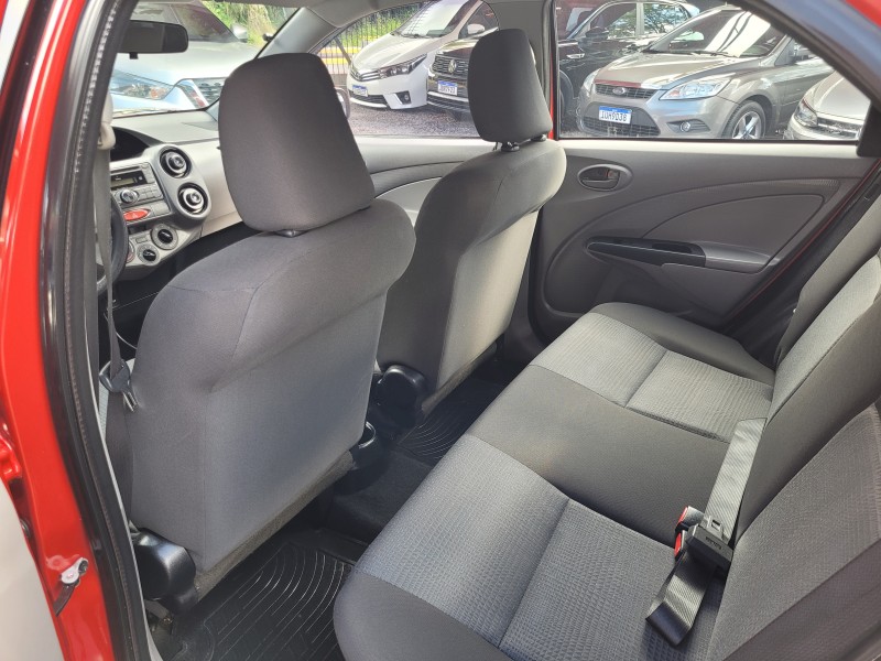 ETIOS 1.3 XS 16V FLEX 4P MANUAL - 2013 - CARLOS BARBOSA
