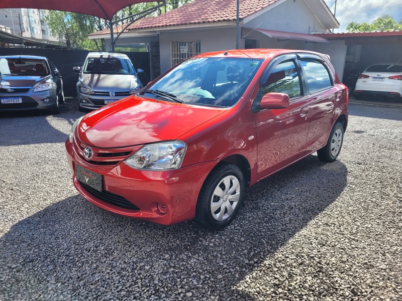ETIOS 1.3 XS 16V FLEX 4P MANUAL - 2013 - CARLOS BARBOSA