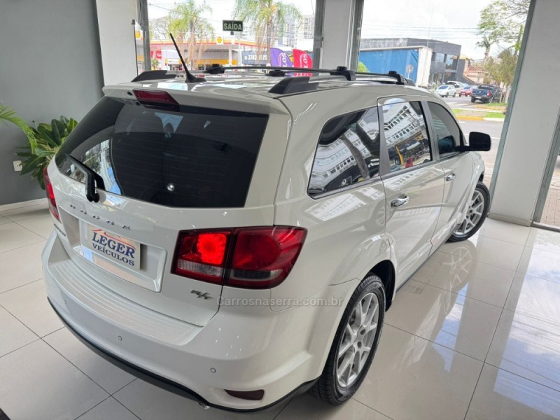 JOURNEY 3.6 RT V6 GASOLINA 4P AUTOMÁTICO - 2015 - SãO LEOPOLDO