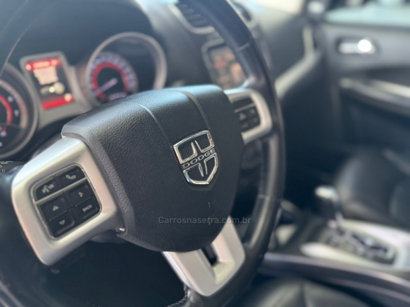JOURNEY 3.6 RT V6 GASOLINA 4P AUTOMÁTICO - 2015 - SãO LEOPOLDO