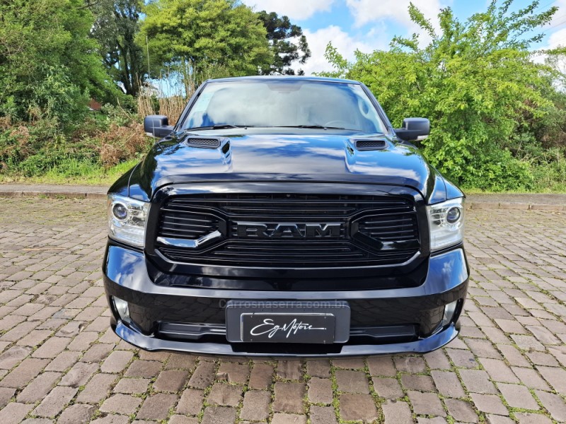 1500 5.7 V8 LIMITED NIGTH EDITION CD 4X4 GASOLINA 4P AUTOMÁTICO - 2022 - BENTO GONçALVES