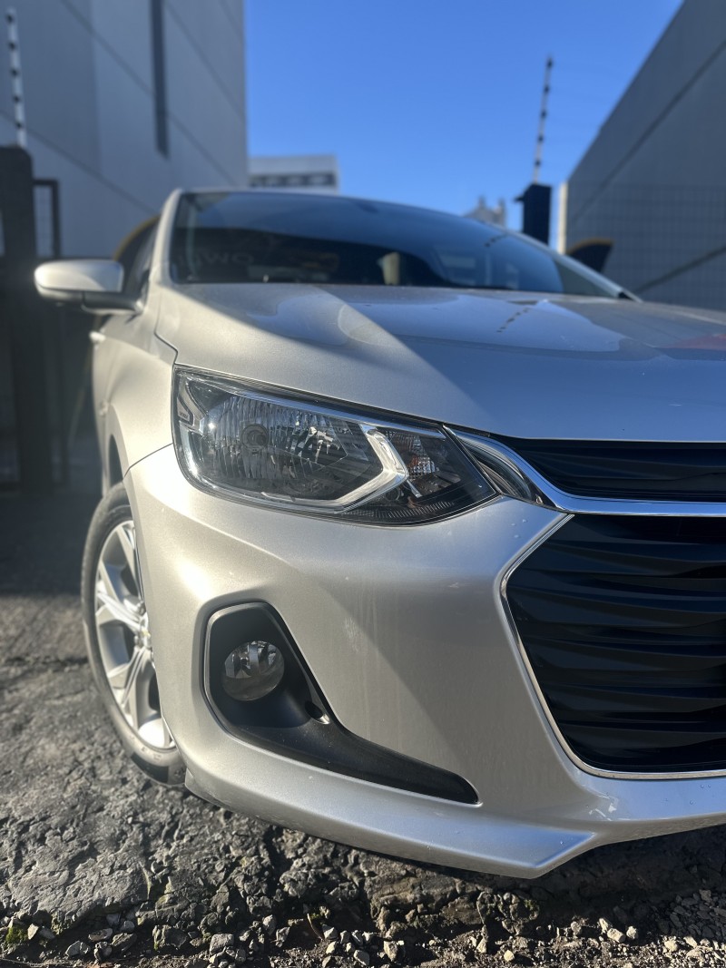 ONIX 1.0 LTZ 12V TURBO FLEX 4P MANUAL - 2023 - CAXIAS DO SUL
