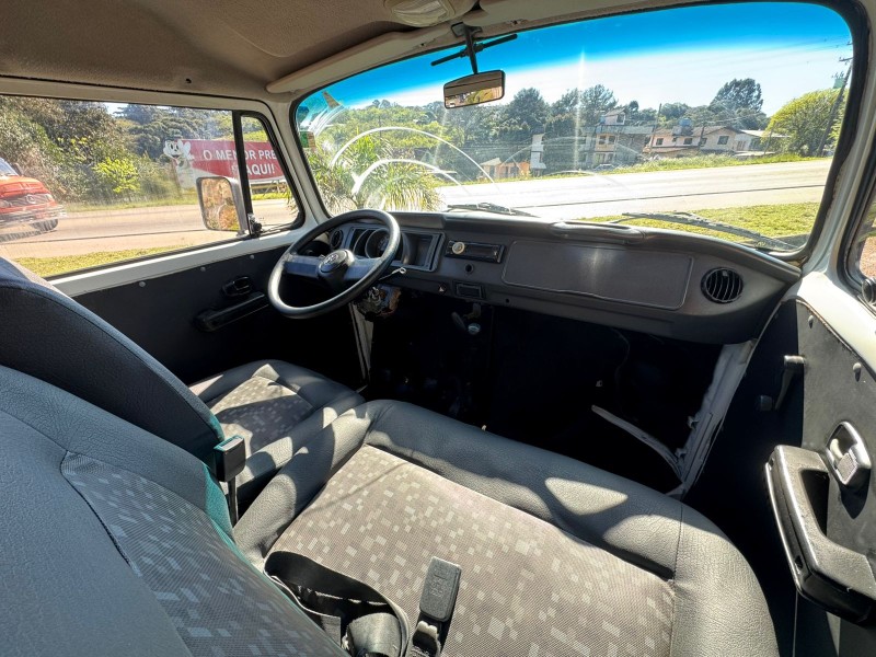 KOMBI 1.4 MI STD ESCOLAR 8V FLEX 3P MANUAL - 2012 - CAXIAS DO SUL