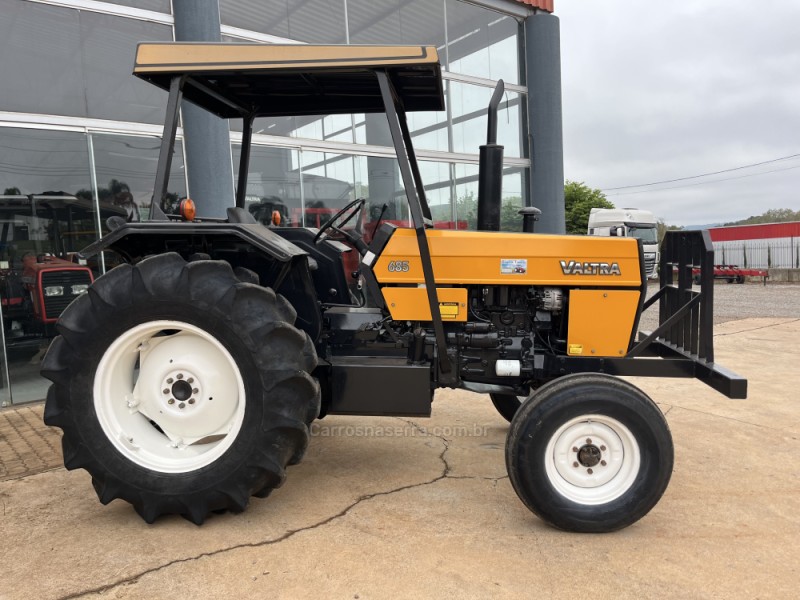 TRATOR 685  - 2006 - GUAPORé