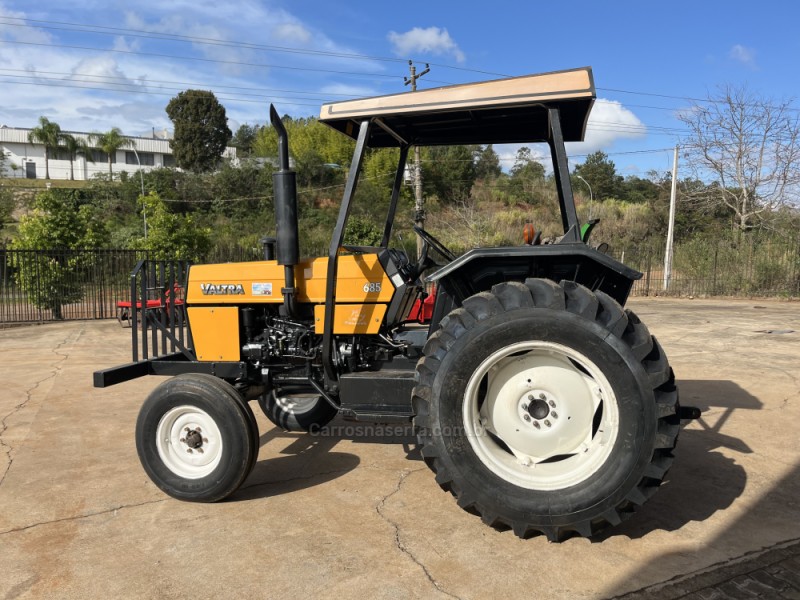 TRATOR 685  - 2006 - GUAPORé