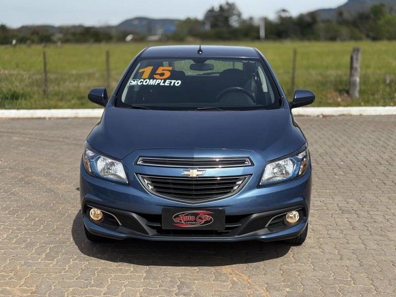 ONIX 1.4 MPFI LTZ 8V FLEX 4P MANUAL - 2015 - CANDELáRIA