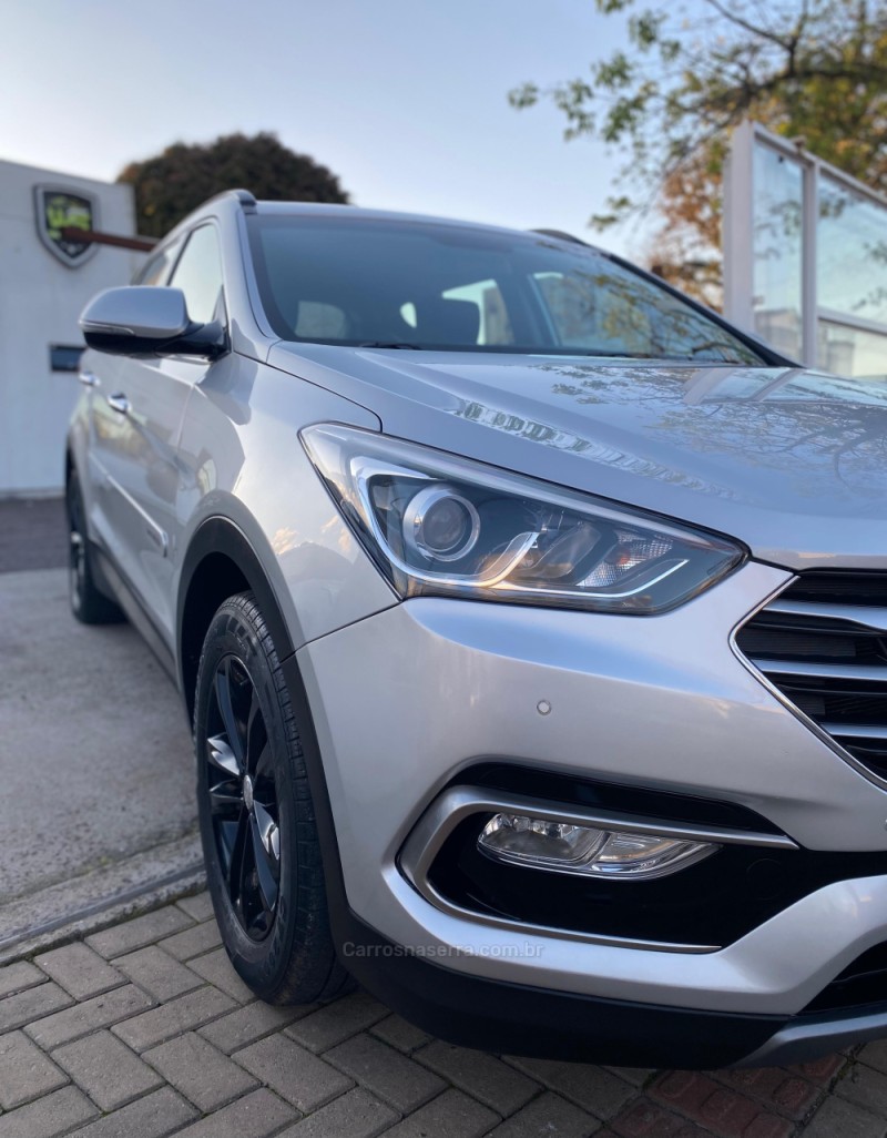 SANTA FÉ 3.3 MPFI 4X4 V6 270CV GASOLINA 4P AUTOMÁTICO - 2016 - VENâNCIO AIRES