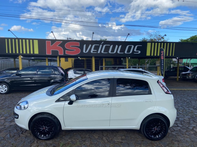 PUNTO 1.6 ESSENCE SP 16V FLEX 4P MANUAL - 2015 - DOIS IRMãOS