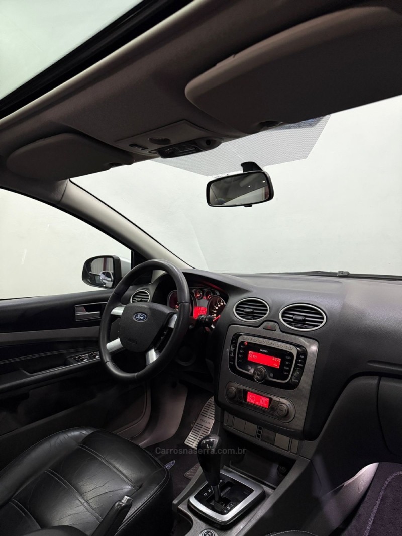 FOCUS 2.0 GHIA 16V GASOLINA 4P AUTOMÁTICO - 2009 - NOVO HAMBURGO