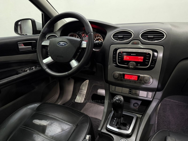 FOCUS 2.0 GHIA 16V GASOLINA 4P AUTOMÁTICO - 2009 - NOVO HAMBURGO