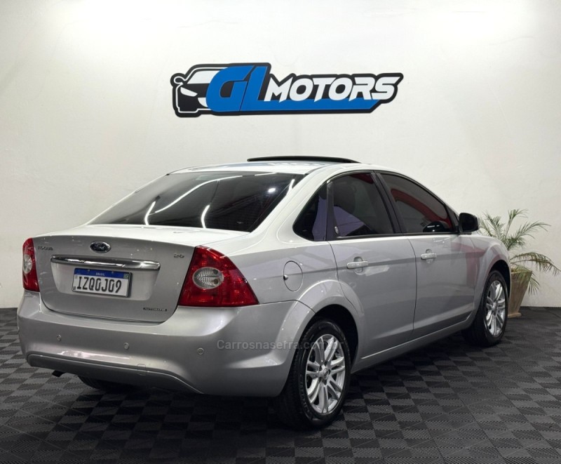 FOCUS 2.0 GHIA 16V GASOLINA 4P AUTOMÁTICO - 2009 - NOVO HAMBURGO