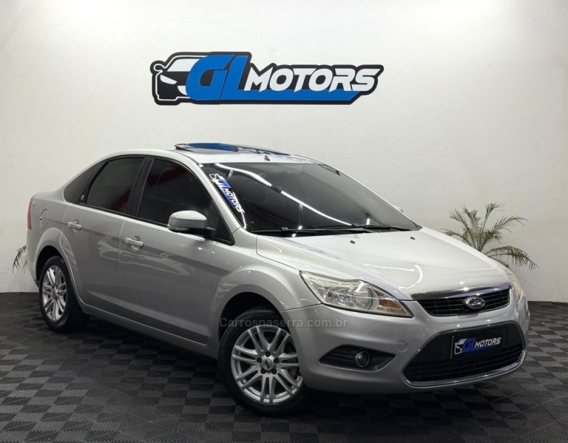 FOCUS 2.0 GHIA 16V GASOLINA 4P AUTOMÁTICO