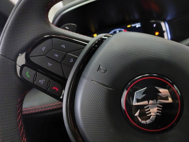 FASTBACK 1.3 ABARTH 270 TURBO FLEX 4P AUTOMÁTICO - 2025 - CAXIAS DO SUL