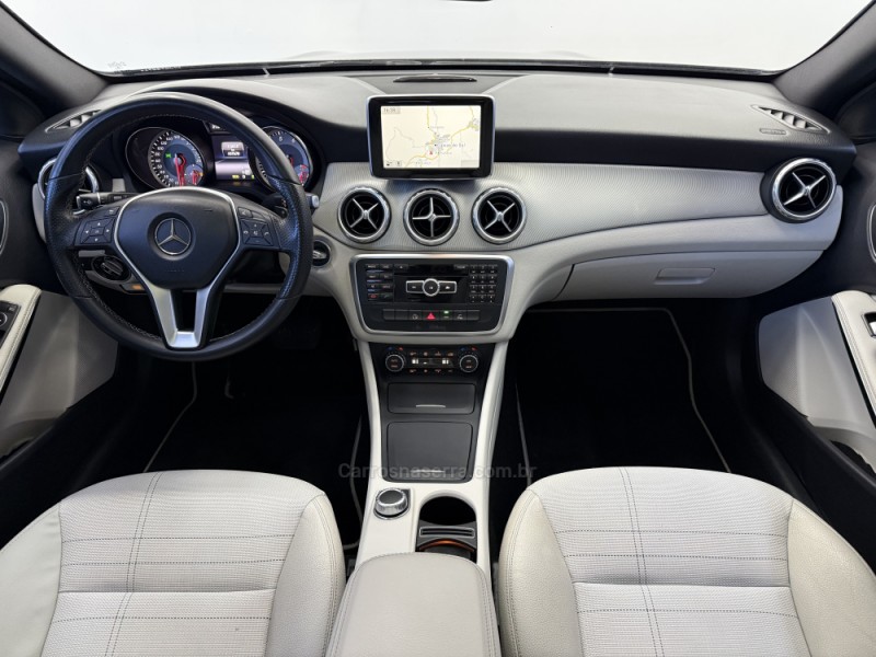 GLA 200 1.6 CGI VISION 16V TURBO GASOLINA 4P AUTOMÁTICO - 2015 - CAXIAS DO SUL