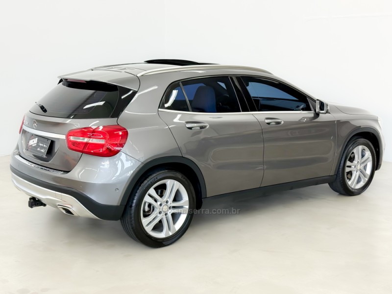 GLA 200 1.6 CGI VISION 16V TURBO GASOLINA 4P AUTOMÁTICO - 2015 - CAXIAS DO SUL