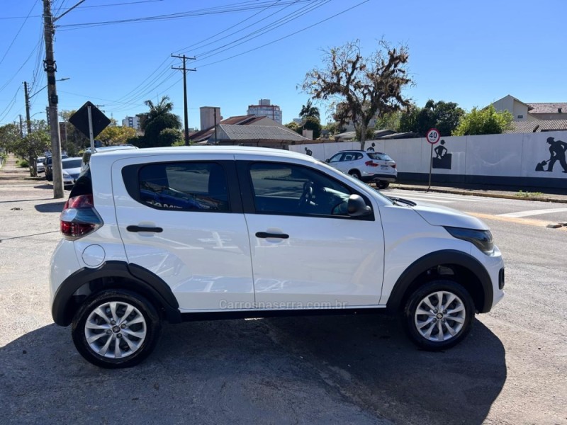 MOBI 1.0 8V EVO FLEX LIKE. MANUAL - 2023 - VENâNCIO AIRES