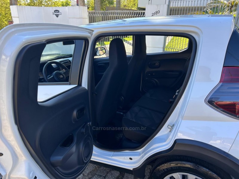 MOBI 1.0 8V EVO FLEX LIKE. MANUAL - 2023 - VENâNCIO AIRES