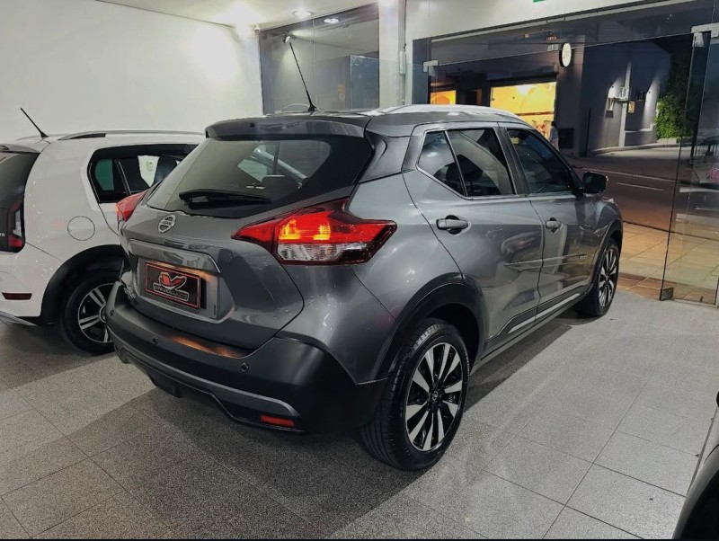 KICKS 1.6 16V FLEX SV LIMITED 4P AUTOMÁTICO - 2017 - CAXIAS DO SUL