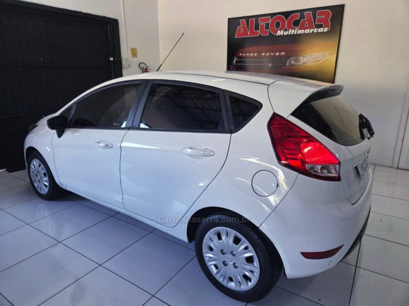 FIESTA 1.6 SE HATCH 16V FLEX 4P MANUAL - 2018 - CAMPO BOM