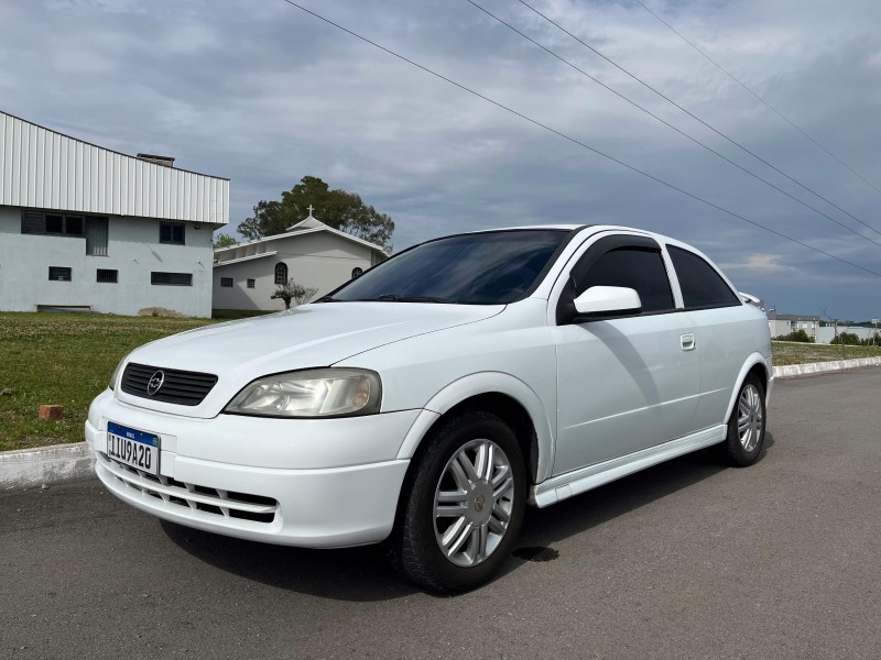 ASTRA 1.8 MPFI GL 8V GASOLINA 2P MANUAL - 1999 - FARROUPILHA