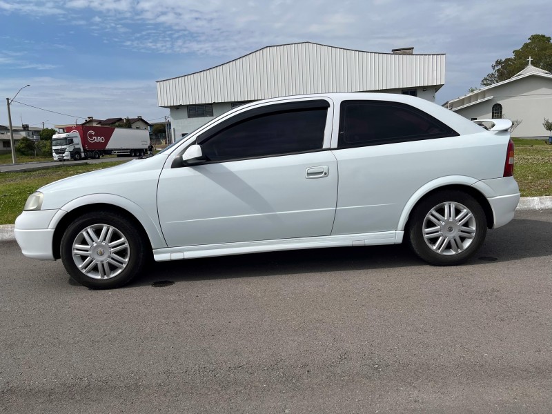 ASTRA 1.8 MPFI GL 8V GASOLINA 2P MANUAL - 1999 - FARROUPILHA