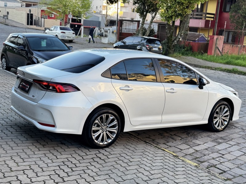 COROLLA 2.0 XEI 16V FLEX 4P AUTOMÁTICO - 2023 - CAXIAS DO SUL