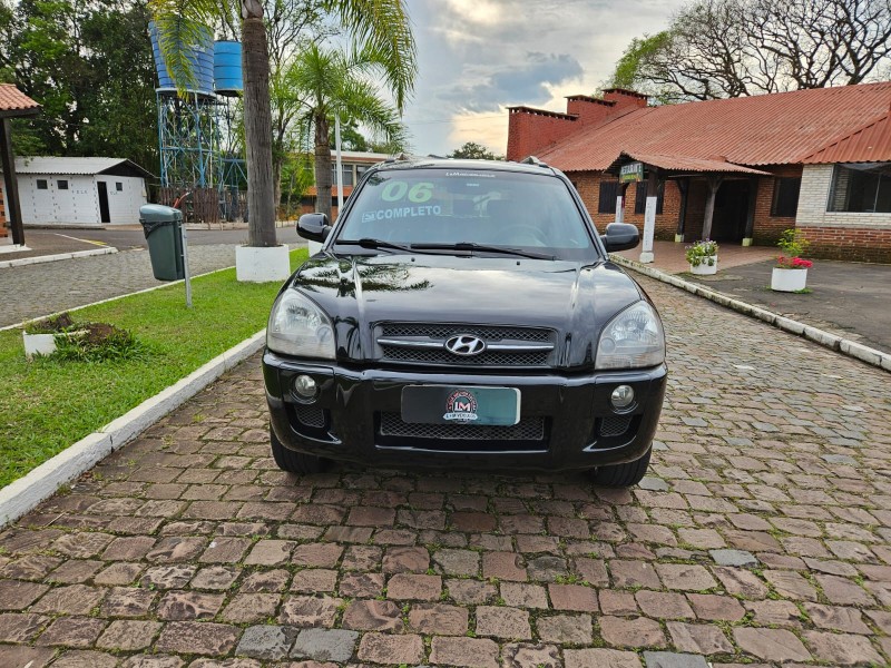 TUCSON 2.0 MPFI GL 16V 143CV 2WD GASOLINA 4P AUTOMÁTICO - 2006 - VENâNCIO AIRES