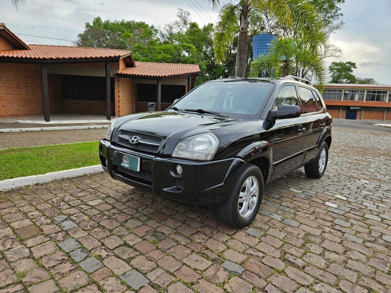 TUCSON 2.0 MPFI GL 16V 143CV 2WD GASOLINA 4P AUTOMÁTICO