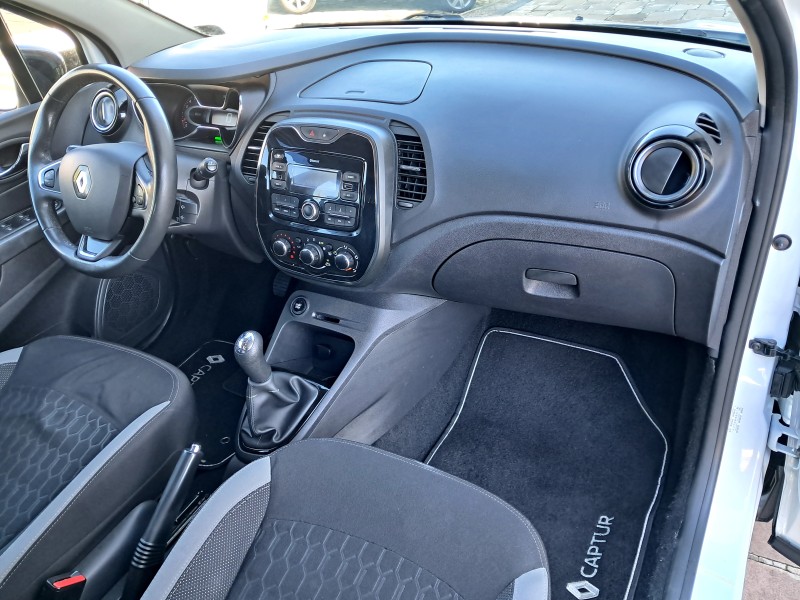 CAPTUR 1.6 16V SCE FLEX ZEN MANUAL - 2018 - CAXIAS DO SUL