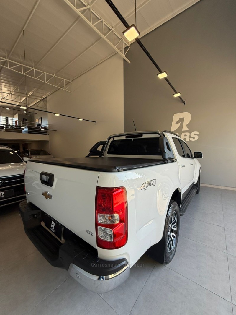 S10 2.5 LTZ 4X4 CD 16V FLEX 4P AUTOMÁTICO - 2021 - LAJEADO