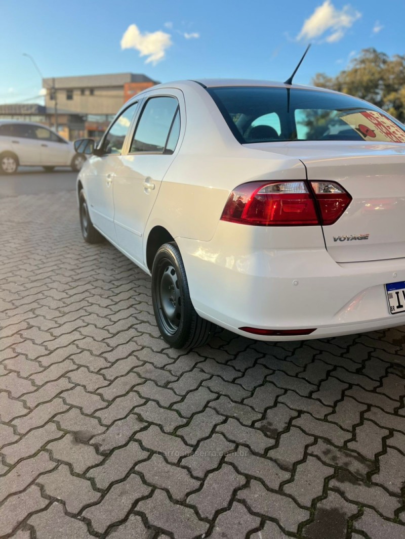 VOYAGE 1.0 MI 8V FLEX 4P MANUAL - 2014 - CAXIAS DO SUL