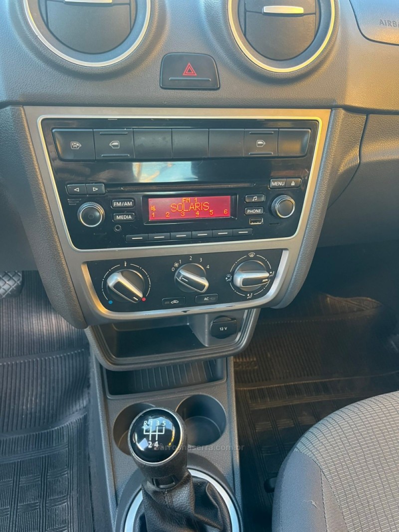 VOYAGE 1.0 MI 8V FLEX 4P MANUAL - 2014 - CAXIAS DO SUL