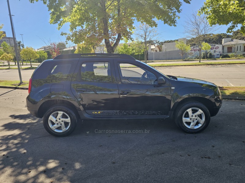 DUSTER 1.6 EXPRESSION 4X2 16V FLEX 4P MANUAL - 2015 - BENTO GONçALVES