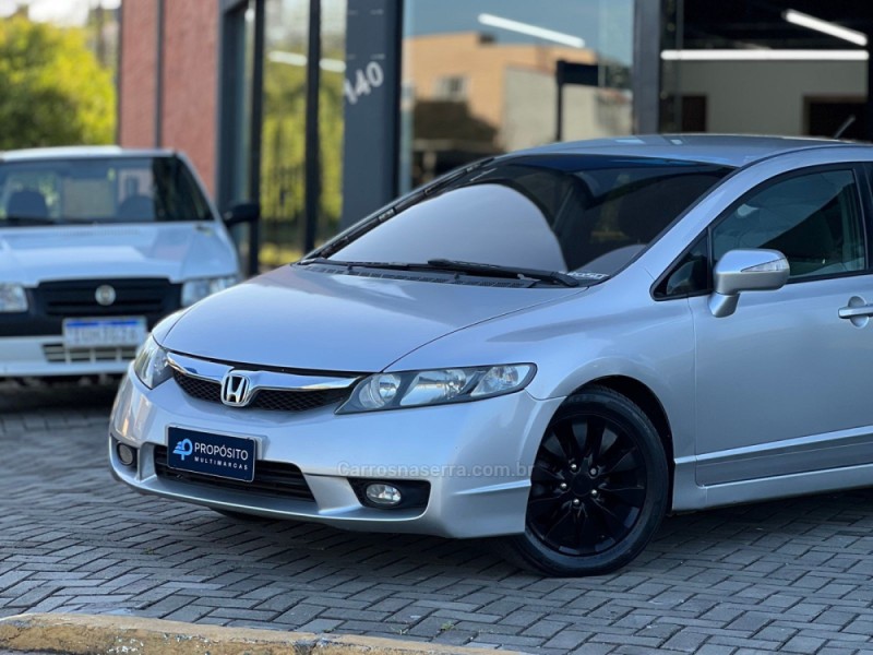 CIVIC 1.8 LXL 16V FLEX 4P AUTOMÁTICO - 2011 - ESTâNCIA VELHA
