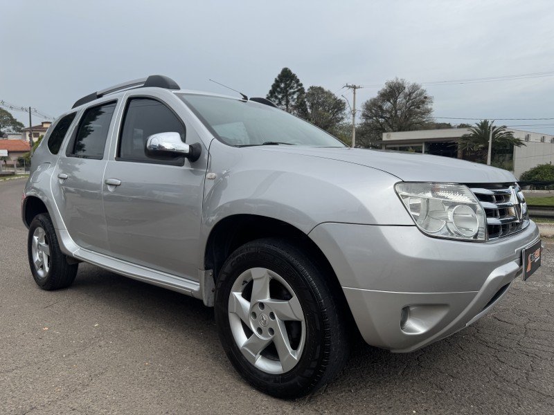 DUSTER 2.0 DYNAMIQUE 4X2 16V FLEX 4P AUTOMÁTICO - 2013 - DOIS IRMãOS