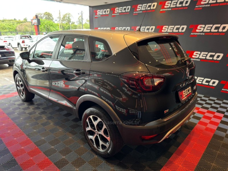 CAPTUR 1.6 16V INTENSE BOSE FLEX 4P AUTOMÁTICO - 2021 - PASSO FUNDO