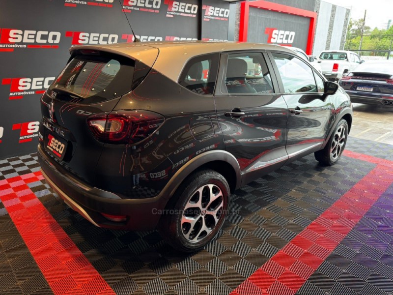 CAPTUR 1.6 16V INTENSE BOSE FLEX 4P AUTOMÁTICO - 2021 - PASSO FUNDO